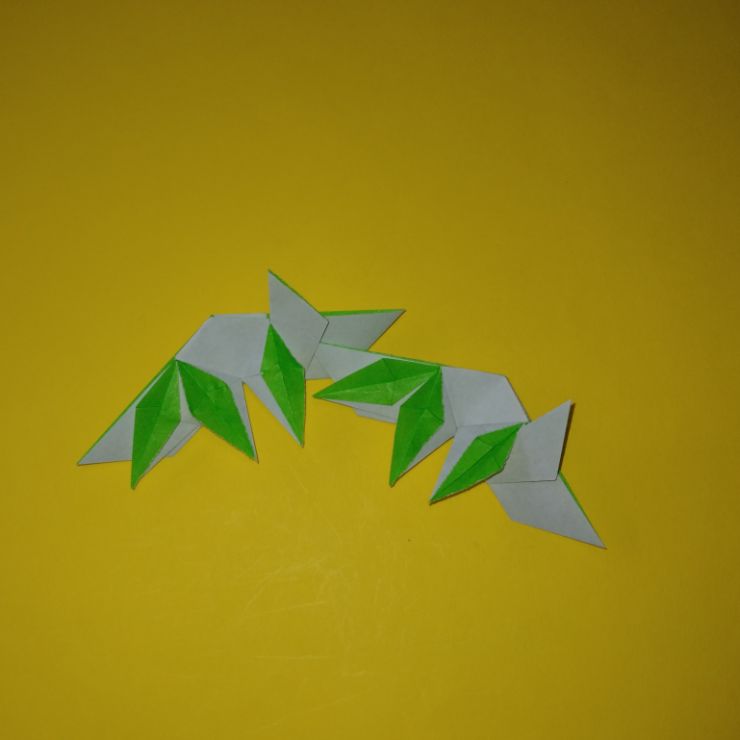 笹の葉リースの折り方18